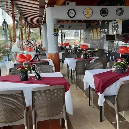 Hotel Guatatur Guatapé エクステリア 写真