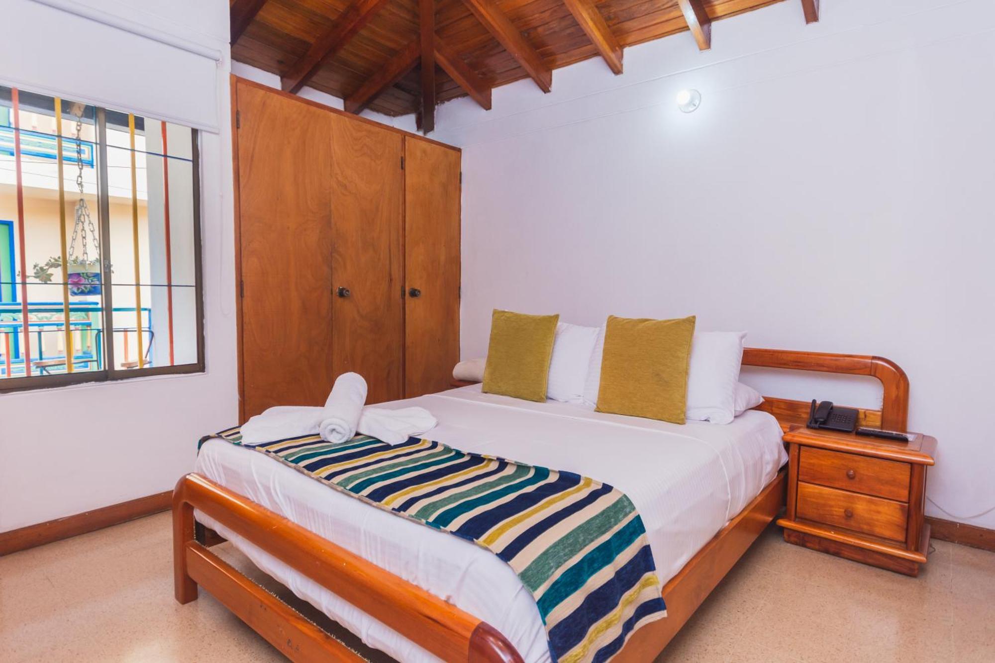 Hotel Guatatur Guatapé エクステリア 写真