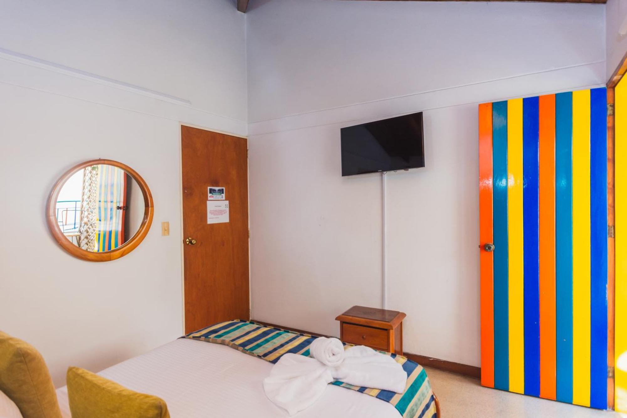 Hotel Guatatur Guatapé エクステリア 写真