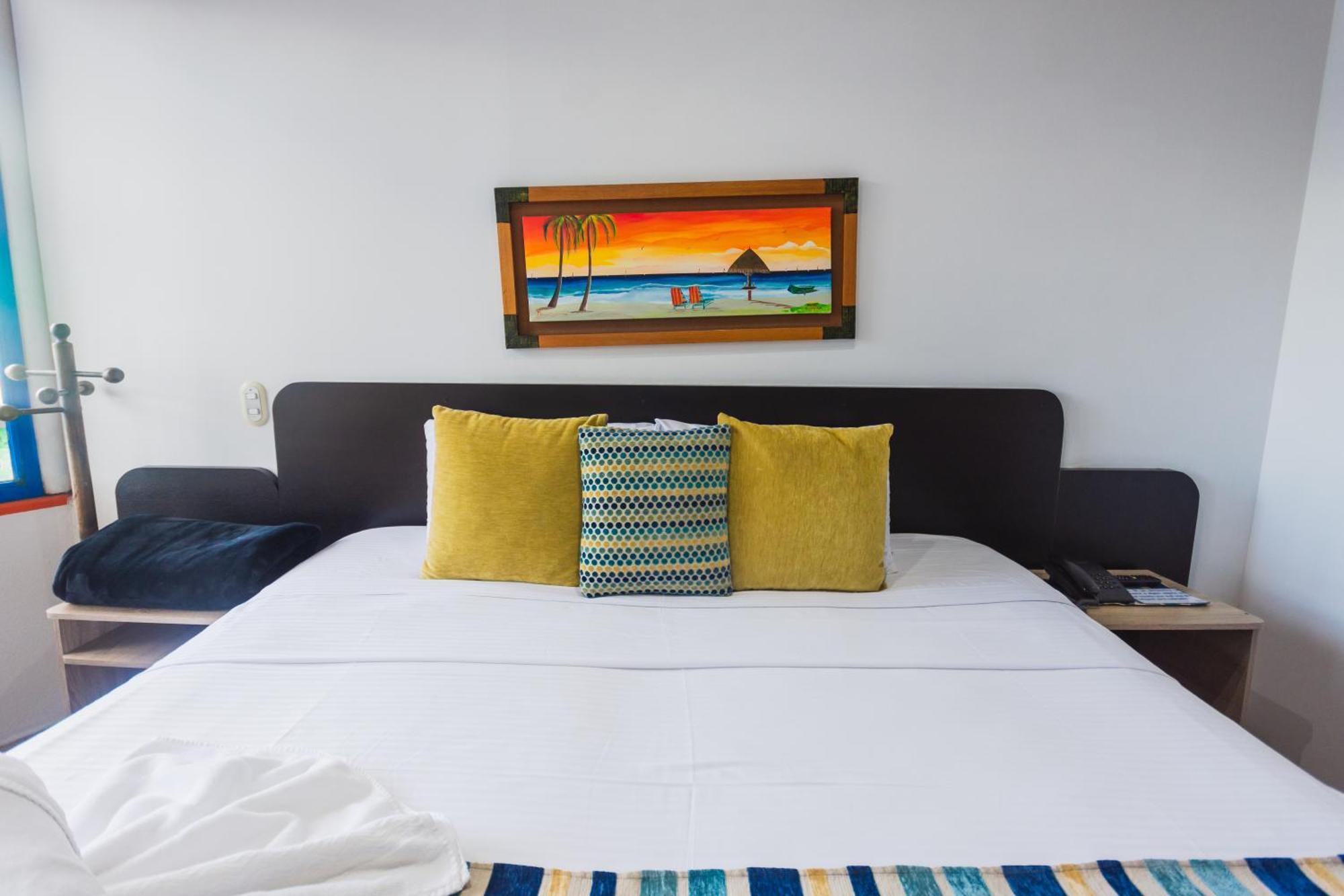 Hotel Guatatur Guatapé エクステリア 写真