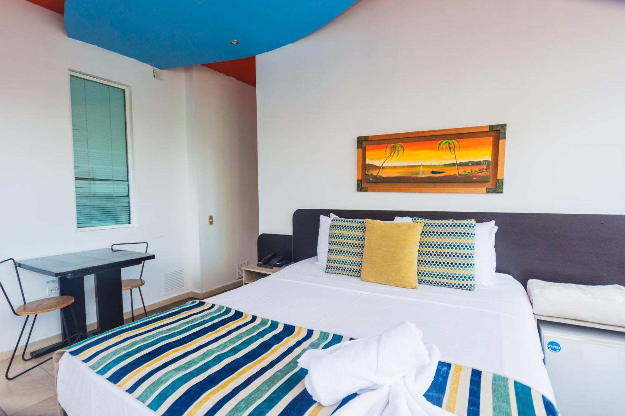 Hotel Guatatur Guatapé エクステリア 写真