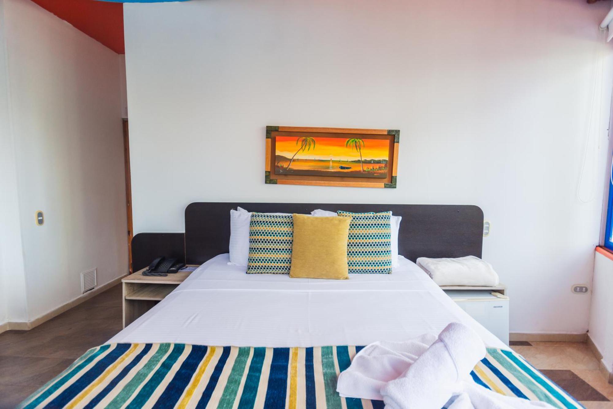 Hotel Guatatur Guatapé エクステリア 写真