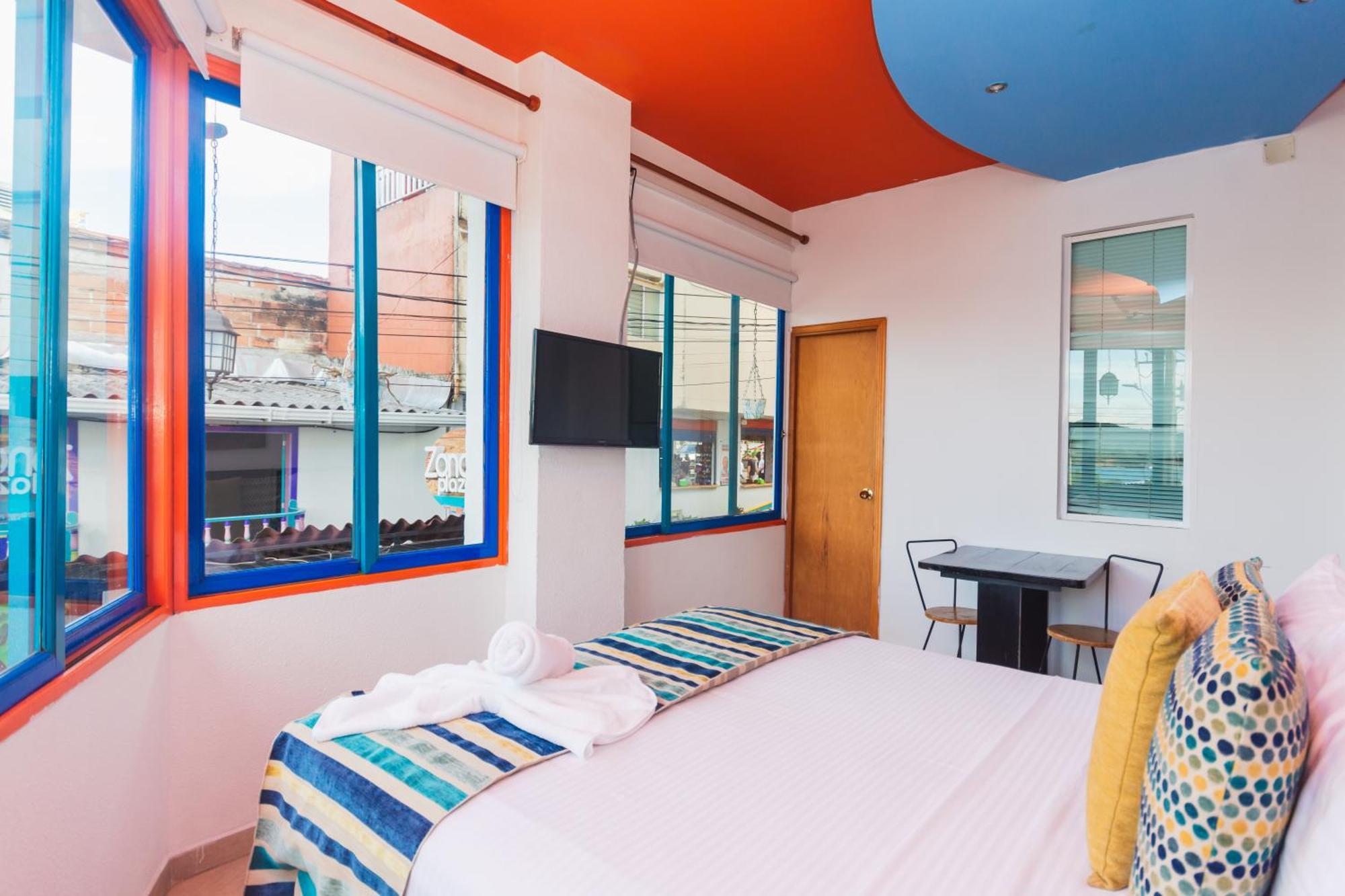 Hotel Guatatur Guatapé エクステリア 写真
