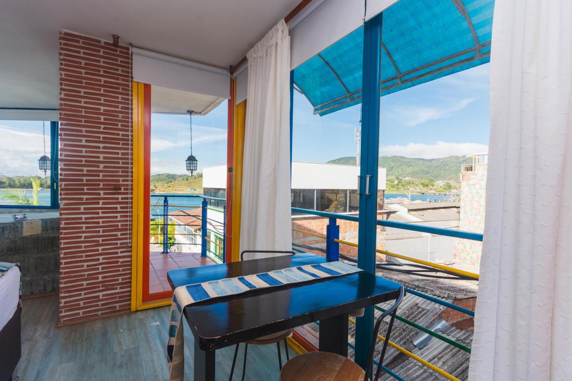 Hotel Guatatur Guatapé エクステリア 写真