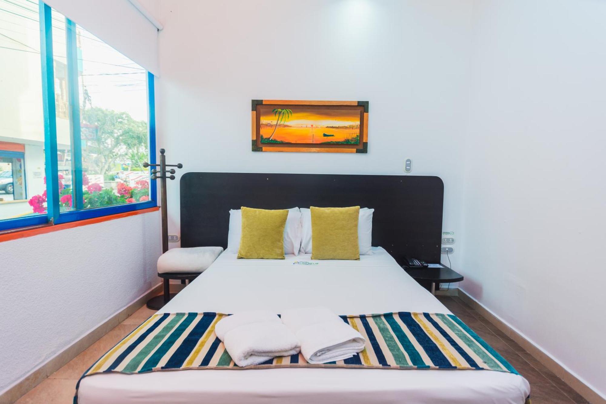 Hotel Guatatur Guatapé エクステリア 写真