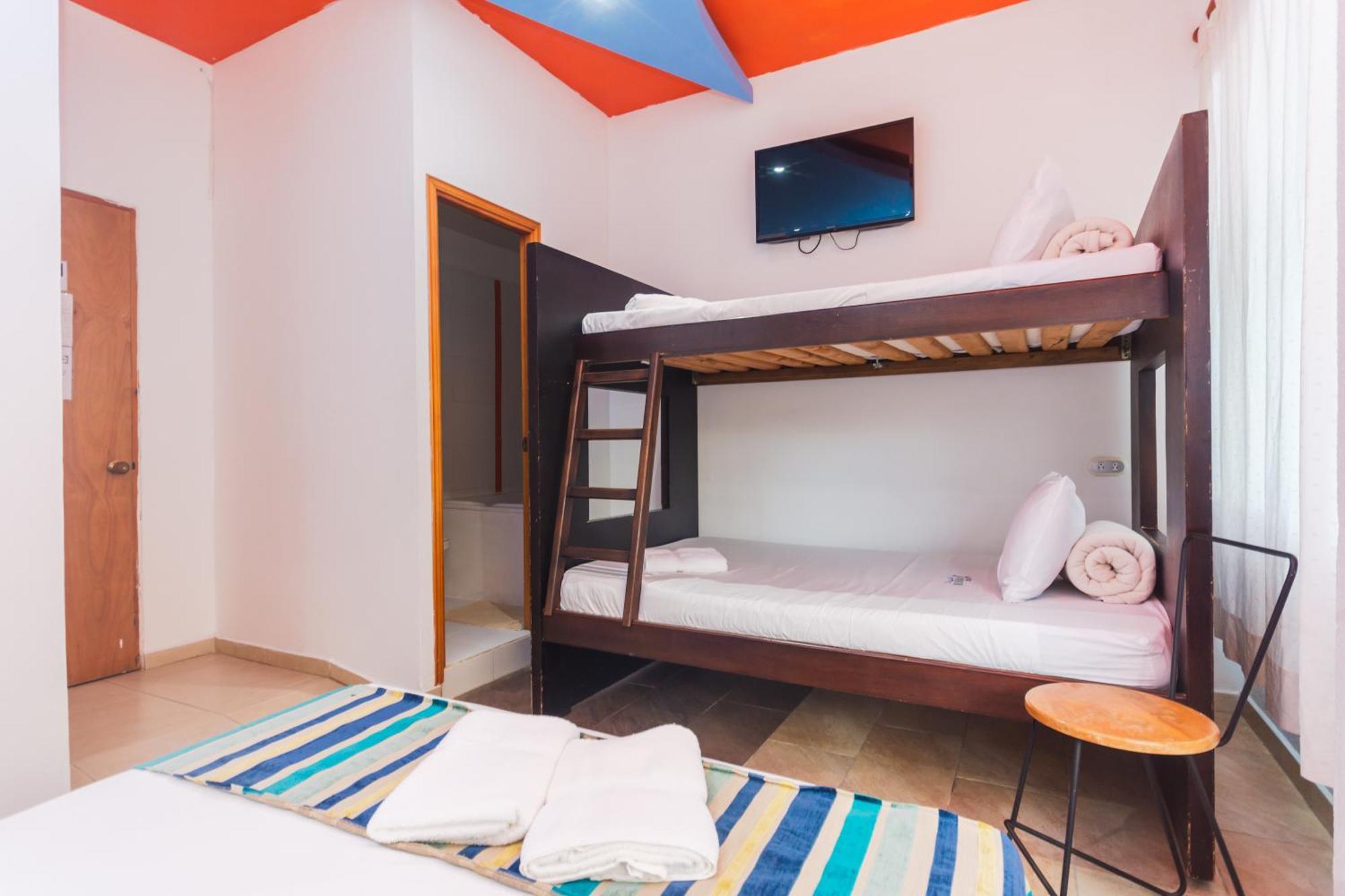 Hotel Guatatur Guatapé エクステリア 写真