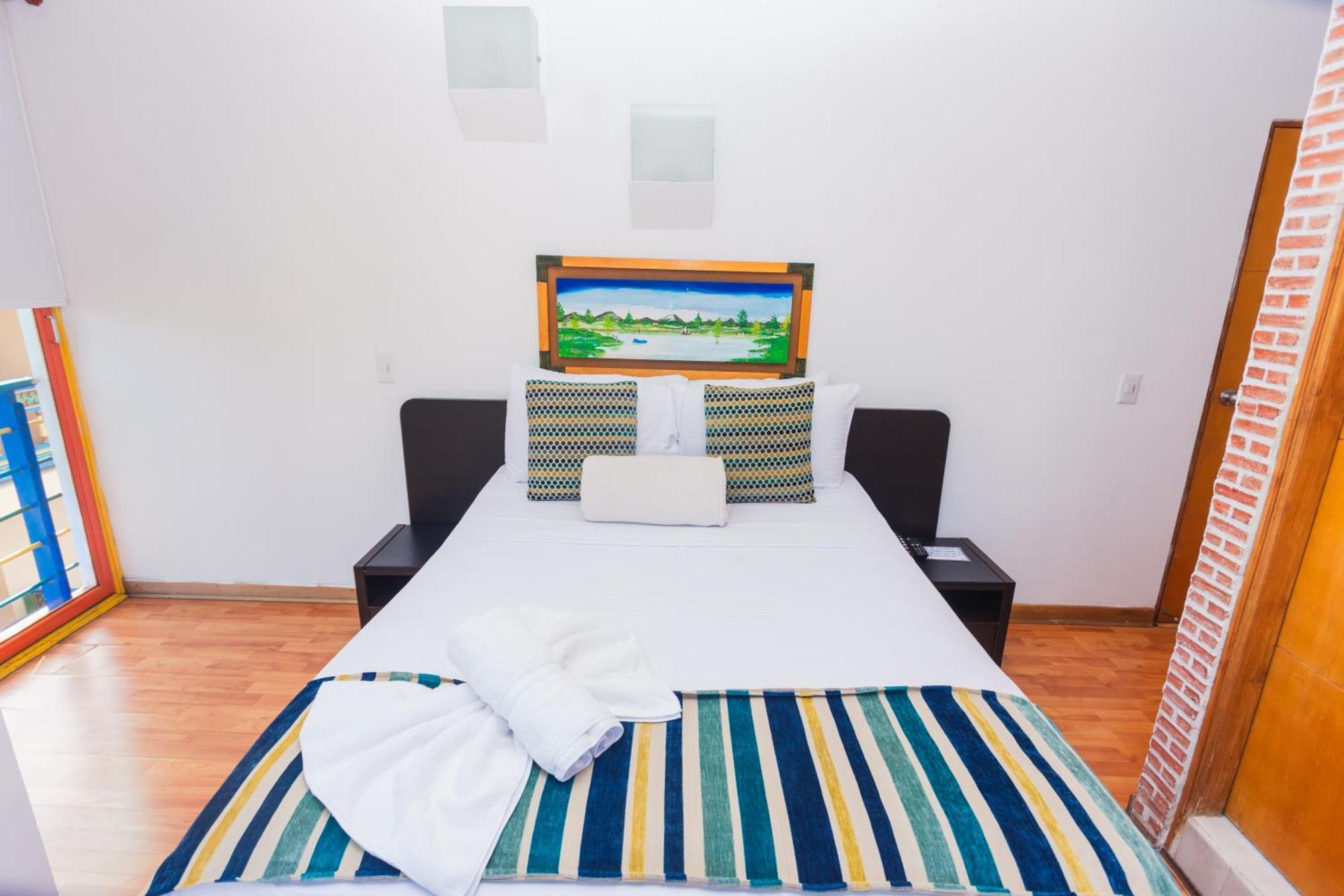 Hotel Guatatur Guatapé エクステリア 写真