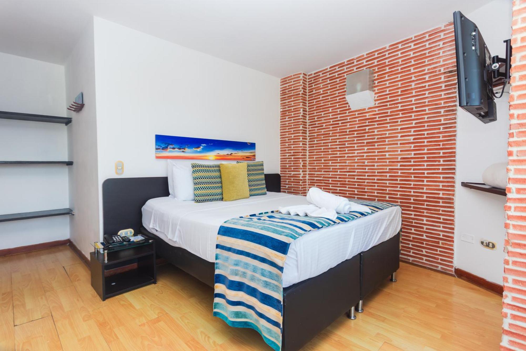 Hotel Guatatur Guatapé エクステリア 写真