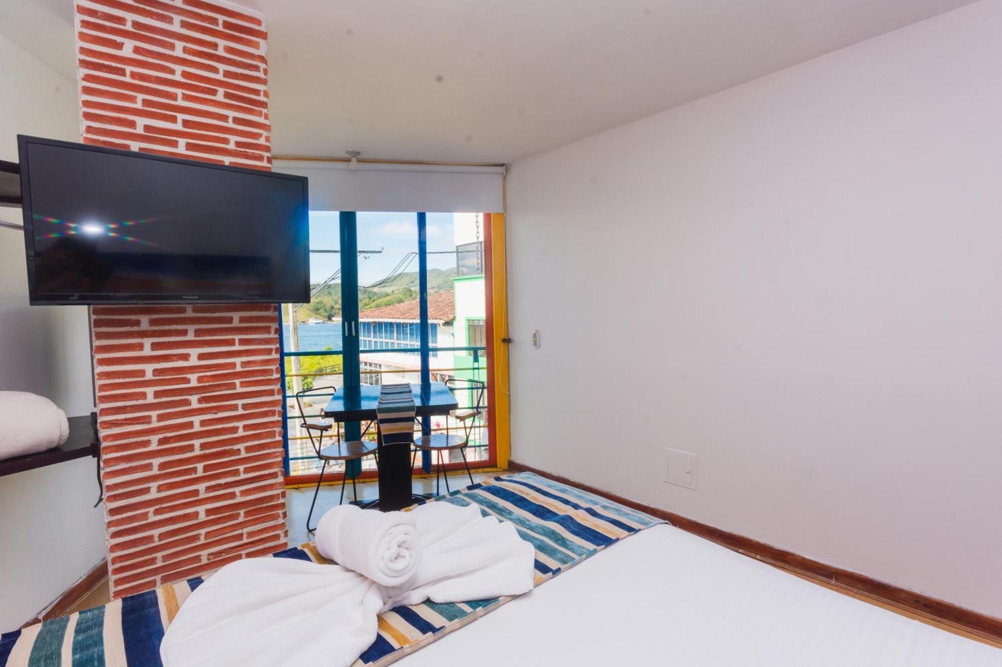 Hotel Guatatur Guatapé エクステリア 写真