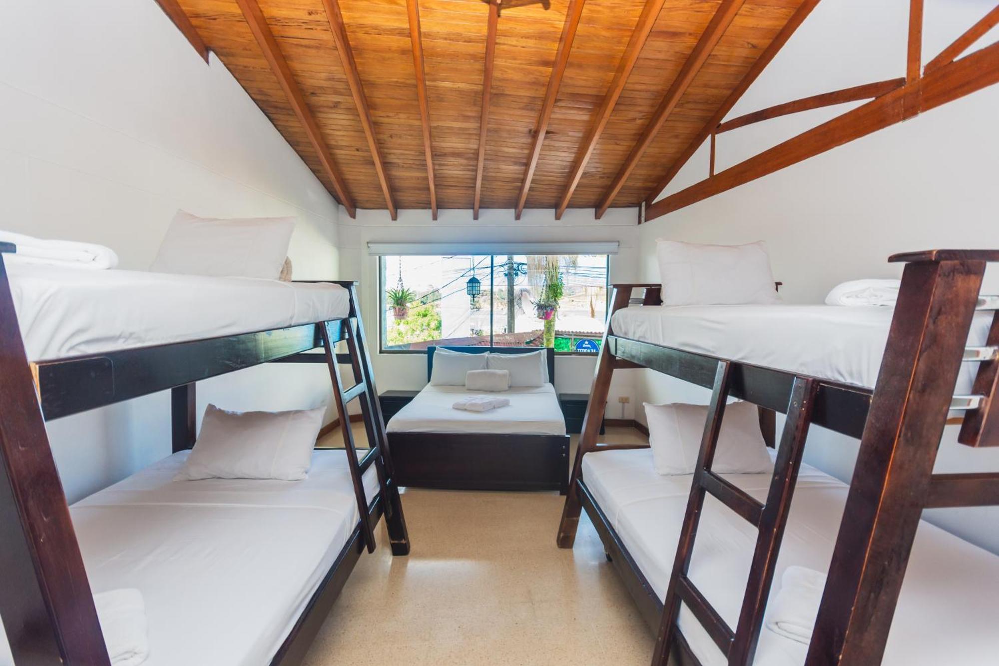 Hotel Guatatur Guatapé エクステリア 写真