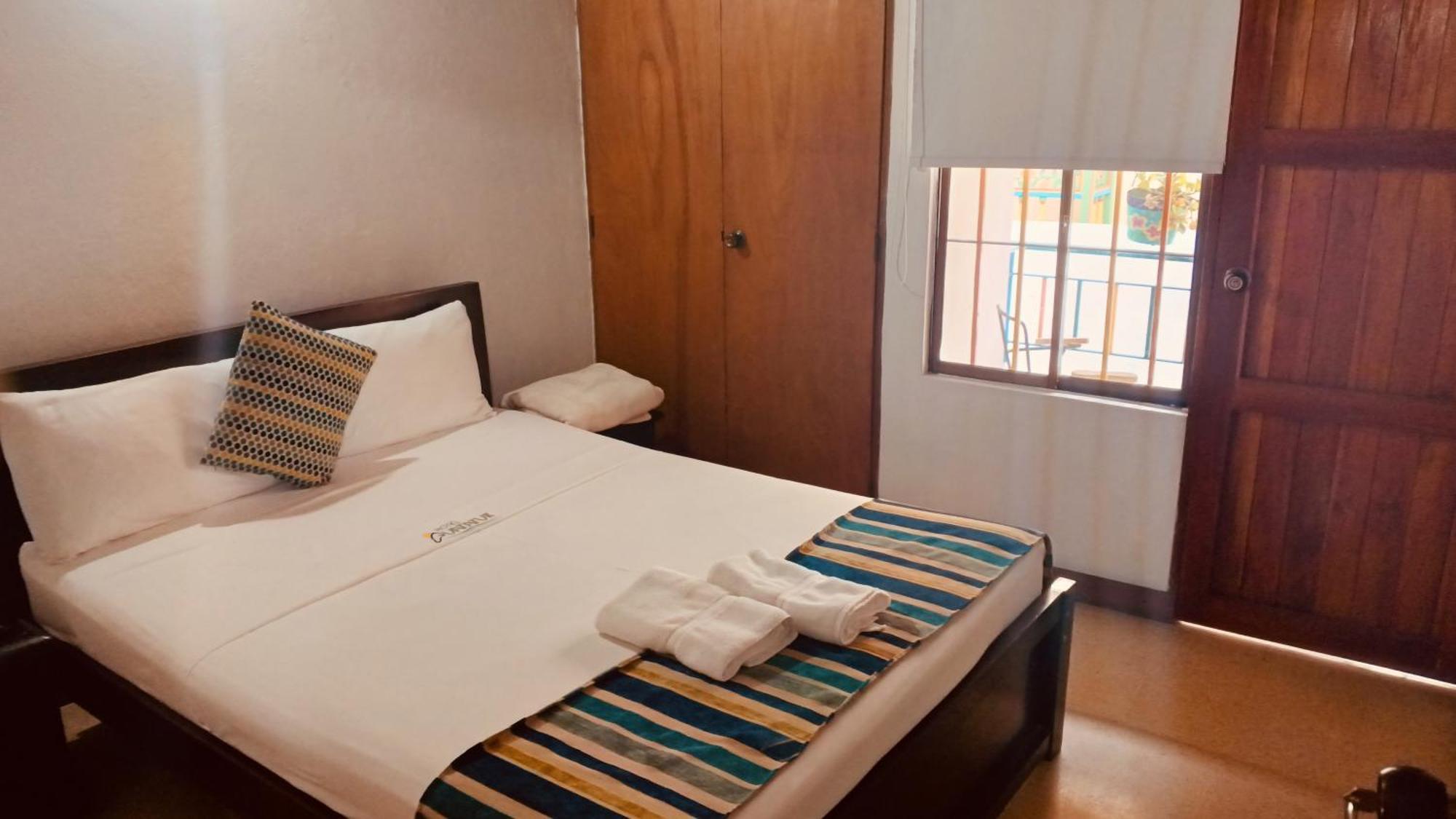 Hotel Guatatur Guatapé エクステリア 写真